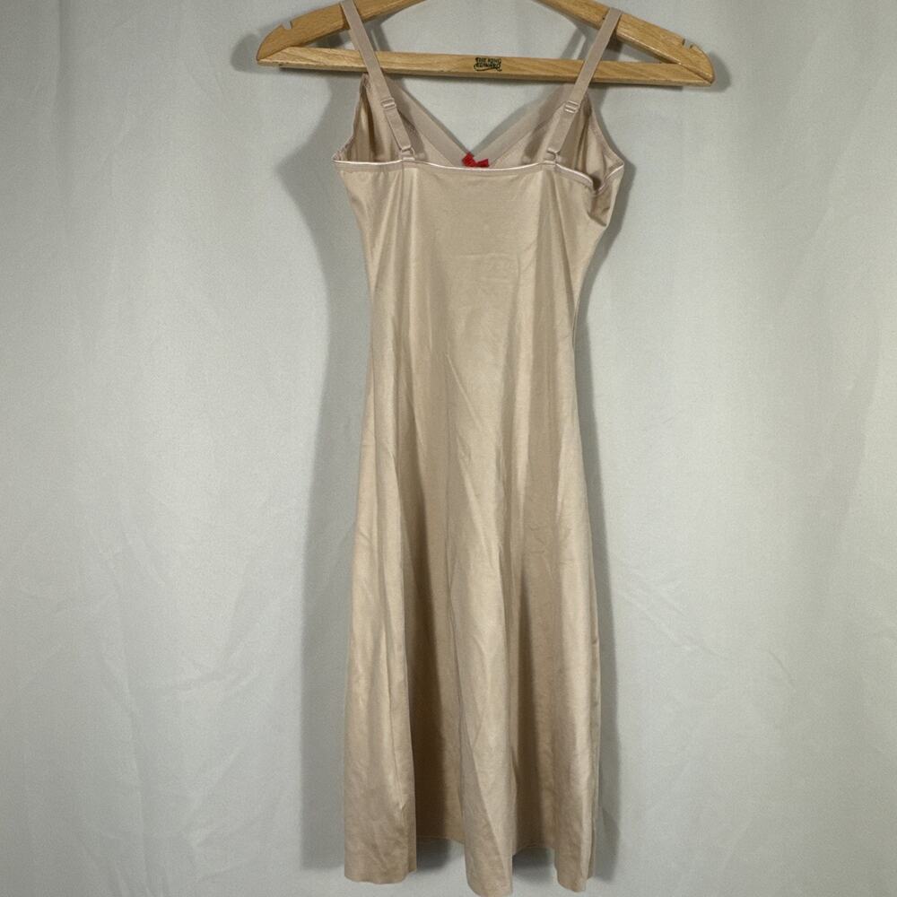SPANX Simplicity Shapewear Full Slip Dress Medium Nude Champagne Smoothing - Picture 6 of 6